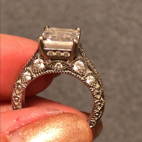 Emerald cut CZ ring on silver tone mounting - Picture 4 of 7